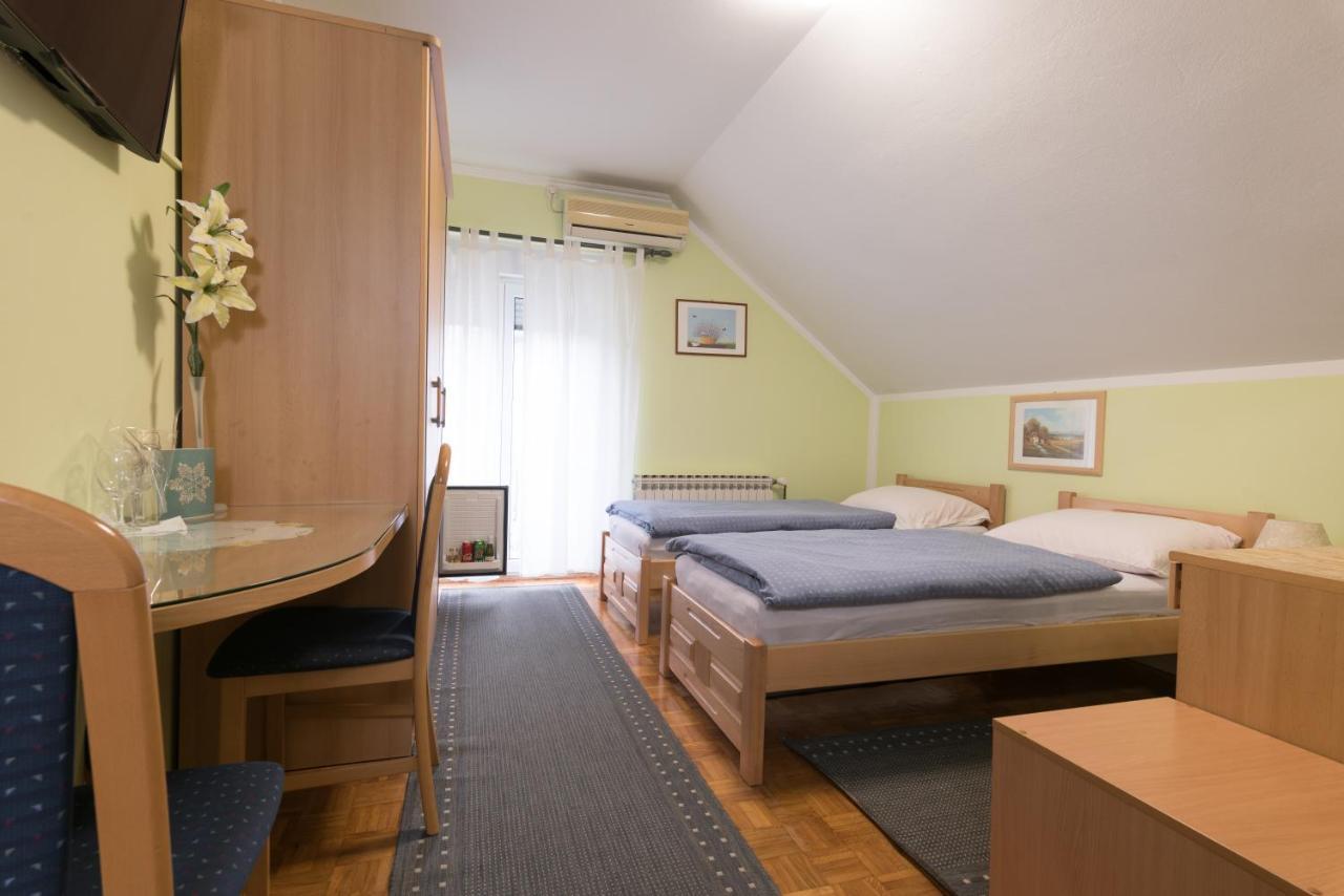 Guest House Bagi Pozega Eksteriør bilde